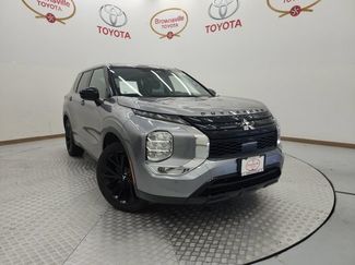 Used 2022 Mitsubishi Outlander SE FWD video 1
