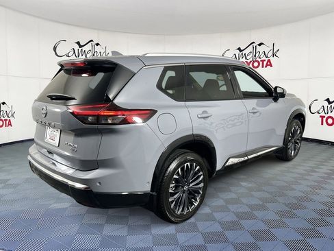 Used 2024 Nissan Rogue Platinum w/ Platinum Premium Package image 7