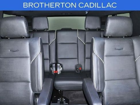Certified 2025 Cadillac Escalade ESV Sport w/ LPO, ONYX Package AWD/4WD image 32