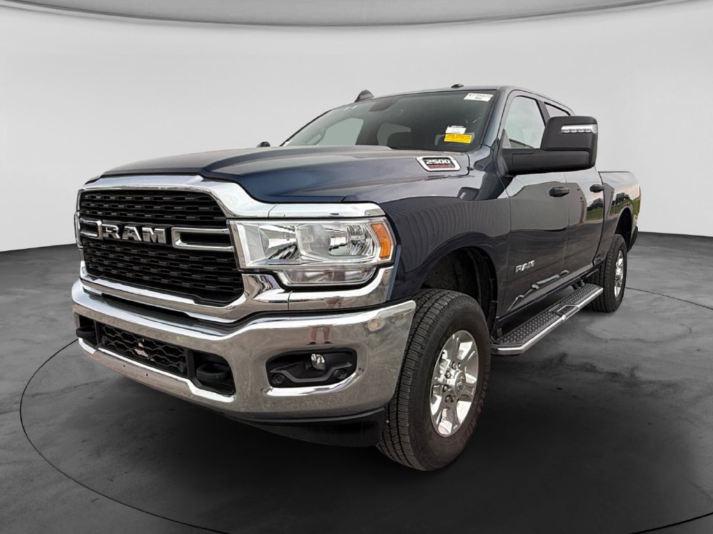 Used 2024 RAM 2500 Big Horn w/ Level 2 Equipment Group AWD/4WD image 4