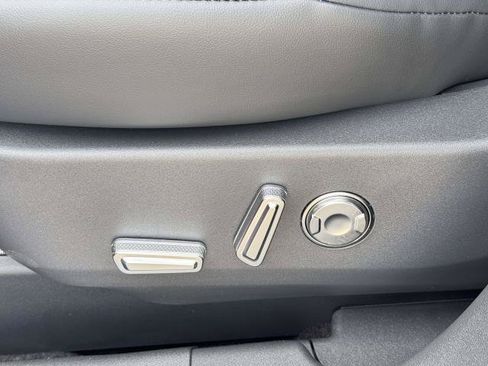 New 2026 Lincoln Nautilus Premier w/ Equipment Group 102A AWD/4WD image 34