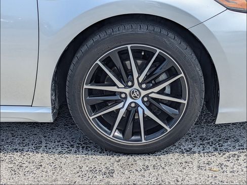 Used 2022 Toyota Camry SE w/ Audio Upgrade Package FWD image 11