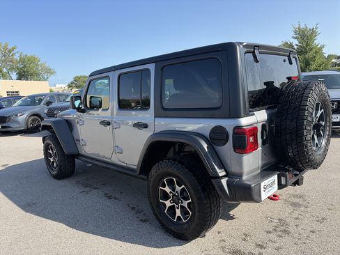 Used 2019 Jeep Wrangler Unlimited Rubicon w/ LED Lighting Group AWD/4WD image 7