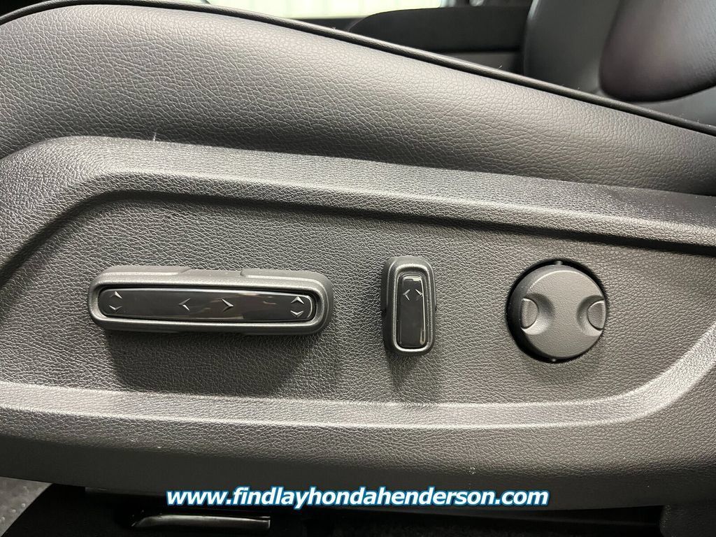 New 2026 Honda Pilot Black Edition image 11