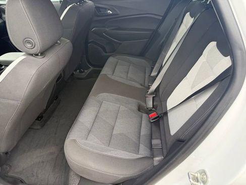 Used 2024 Chevrolet Trax LS w/ LS Convenience Package FWD image 19