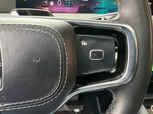 Used 2025 Lincoln Navigator L Reserve image 20