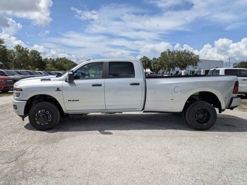 New 2026 RAM 3500 Big Horn AWD/4WD image 6