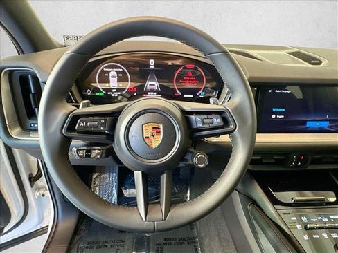 Used 2026 Porsche Cayenne AWD/4WD image 14