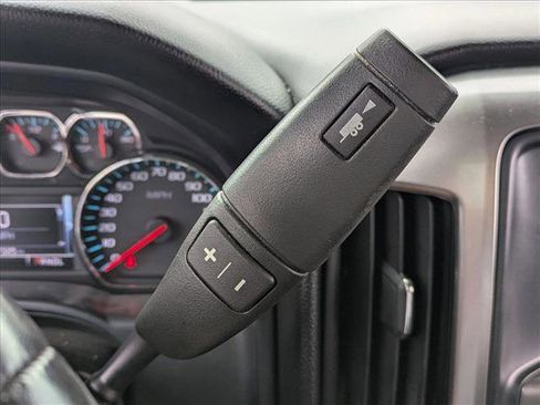 Used 2018 Chevrolet Silverado 1500 LT w/ Texas Edition image 9