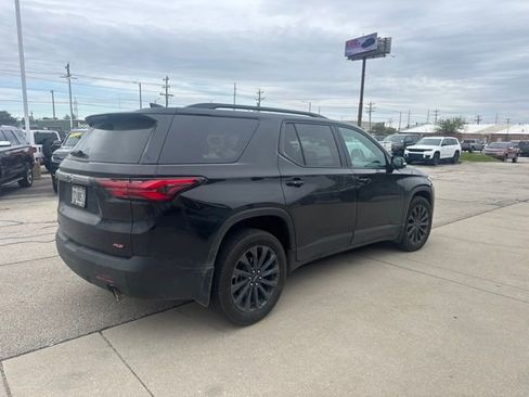 Used 2023 Chevrolet Traverse RS AWD/4WD image 3