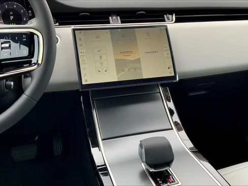 New 2026 Land Rover Range Rover Evoque S image 8