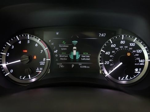 Used 2024 Toyota Highlander XSE FWD image 28