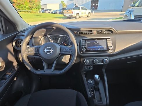 New 2025 Nissan Kicks Play S image 13