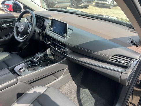 Certified 2023 Nissan Rogue SV w/ SV Premium B Package AWD/4WD image 23
