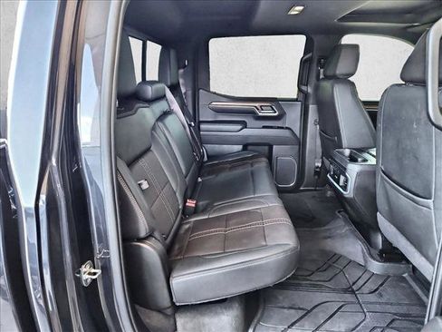 Used 2023 Chevrolet Silverado 1500 High Country w/ High Country Premium Package AWD/4WD image 21