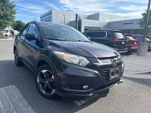 Used 2018 Honda HR-V EX-L image 1