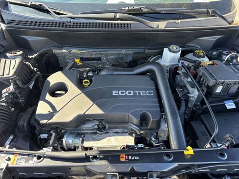 Used 2022 Chevrolet Equinox LS w/ LS Convenience Package image 41