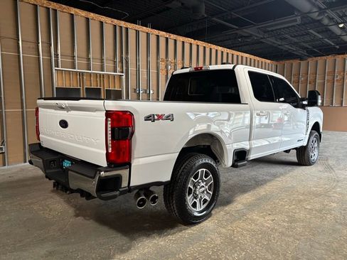 Used 2024 Ford F250 Lariat image 4