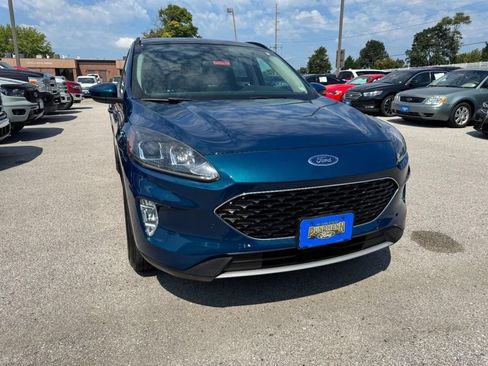Used 2020 Ford Escape SEL AWD/4WD image 3