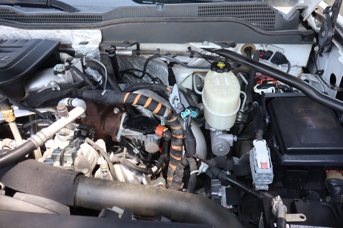 Used 2016 Chevrolet Silverado 2500 W/T AWD/4WD image 34