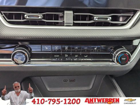 Certified 2025 Chevrolet Equinox LT w/ Safety and Technology Package image 21