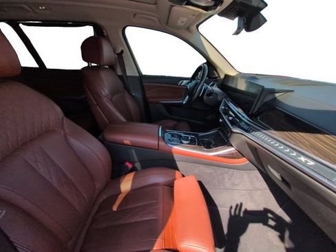 Used 2023 BMW X7 xDrive40i w/ Premium Package AWD/4WD image 23