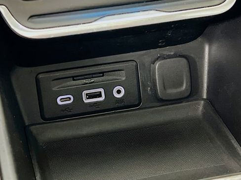 Used 2018 GMC Terrain Denali w/ Advanced Safety Package AWD/4WD image 21