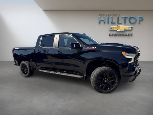 Used 2024 Chevrolet Silverado 1500 LT Trail Boss w/ LT Trail Boss Premium Package AWD/4WD image 2