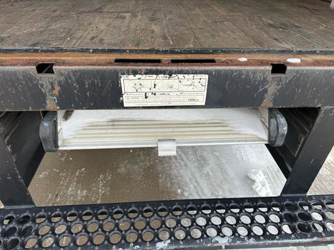 Used 2022 Ford E-350 and Econoline 350 Super Duty w/ Power Windows & Locks Group image 13