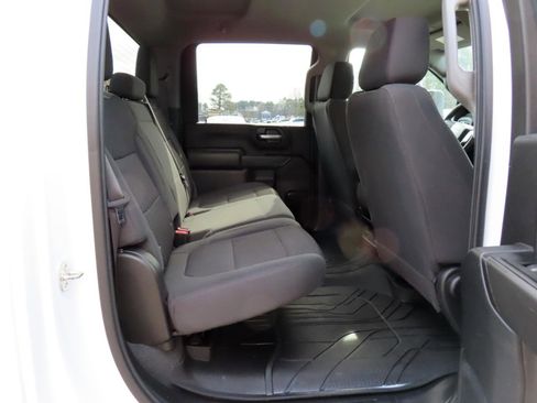 Used 2022 Chevrolet Silverado 2500 Custom w/ Custom Value Package image 20