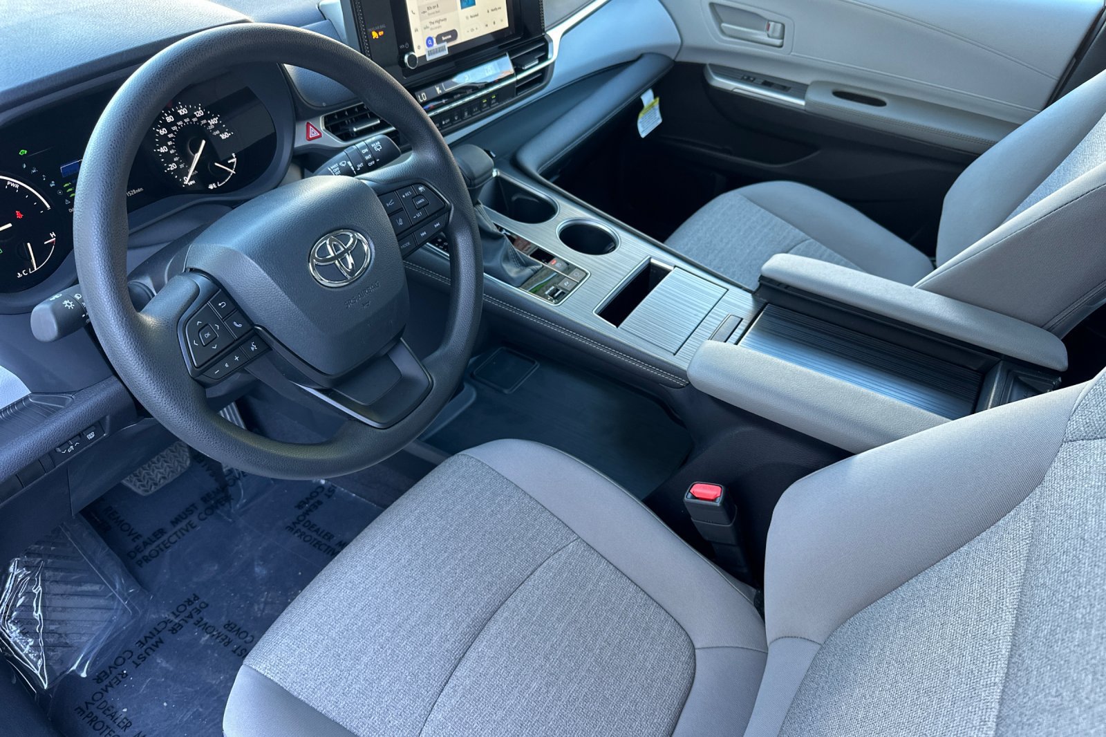 Certified 2026 Toyota Sienna LE FWD image 11