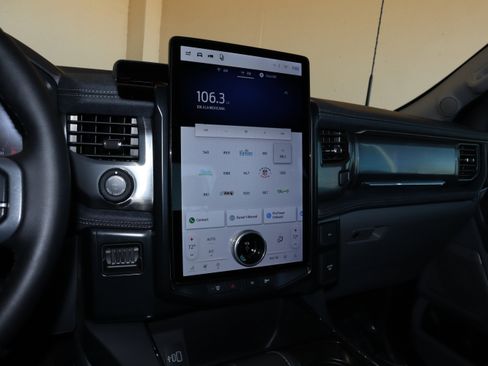 Certified 2025 Ford F150 Lightning Flash image 27