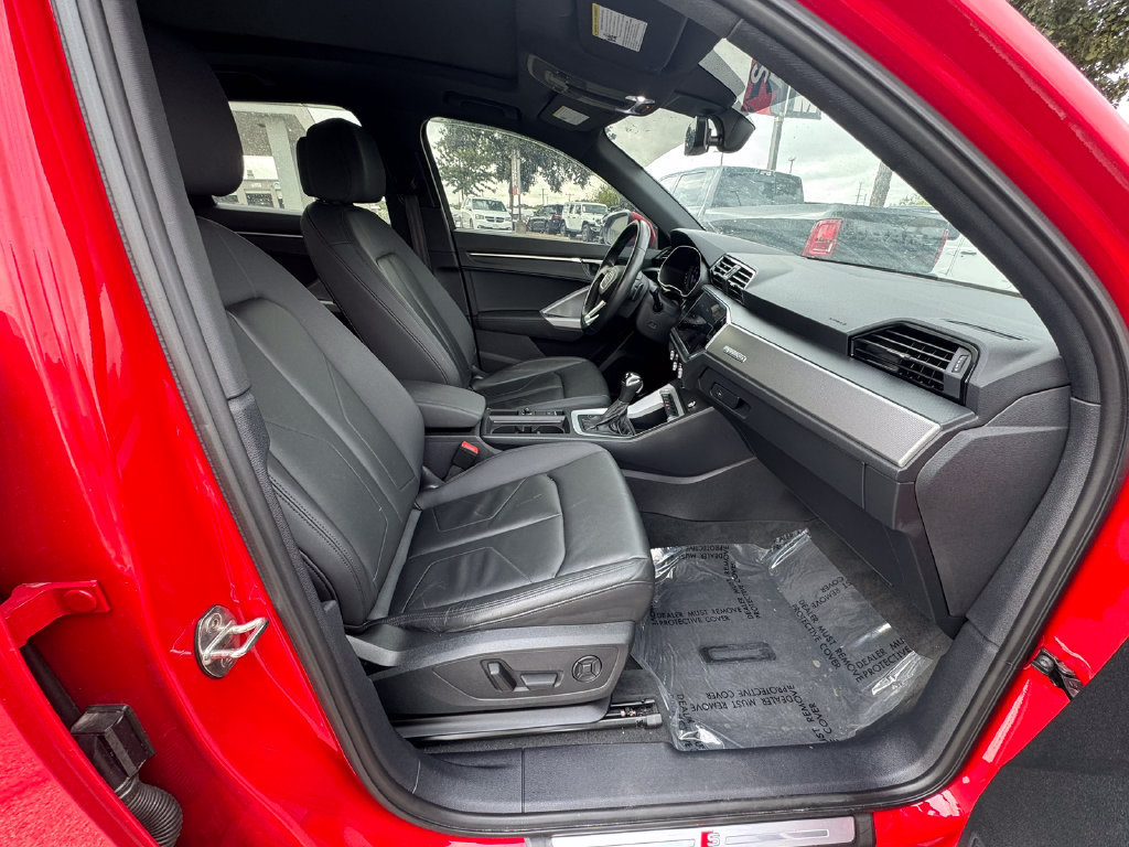 Used 2023 Audi Q3 2.0T Premium AWD/4WD image 24