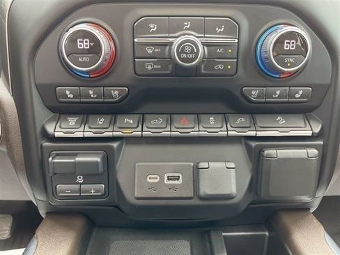 Used 2022 Chevrolet Silverado 2500 LTZ w/ LTZ Texas Edition AWD/4WD image 13