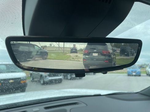 Used 2024 Chevrolet Tahoe Premier AWD/4WD image 24