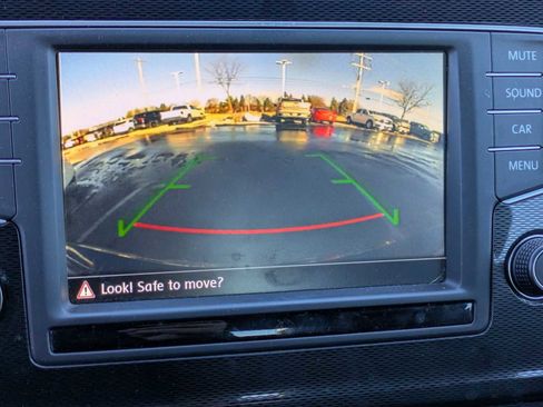 Used 2016 Volkswagen GTI SE w/ Lighting Package (SEL) image 29