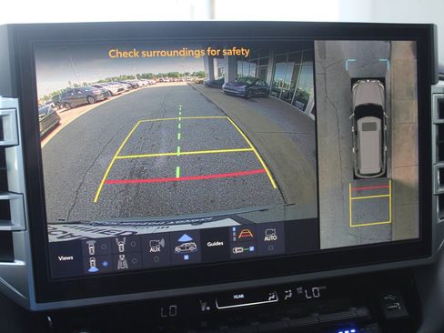 Used 2025 Toyota Sequoia Platinum image 15