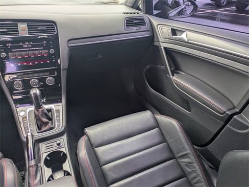 Used 2021 Volkswagen GTI SE image 17