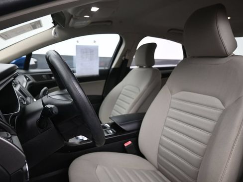 Used 2018 Ford Fusion S FWD image 16
