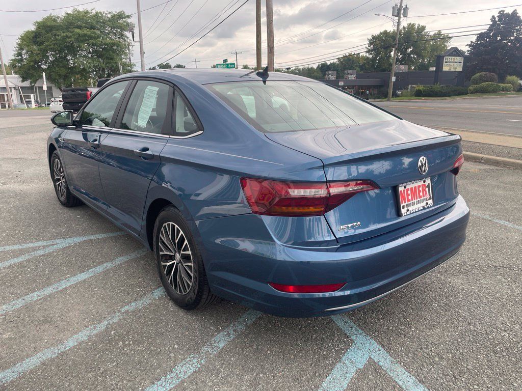 Used 2019 Volkswagen Jetta SEL FWD image 3