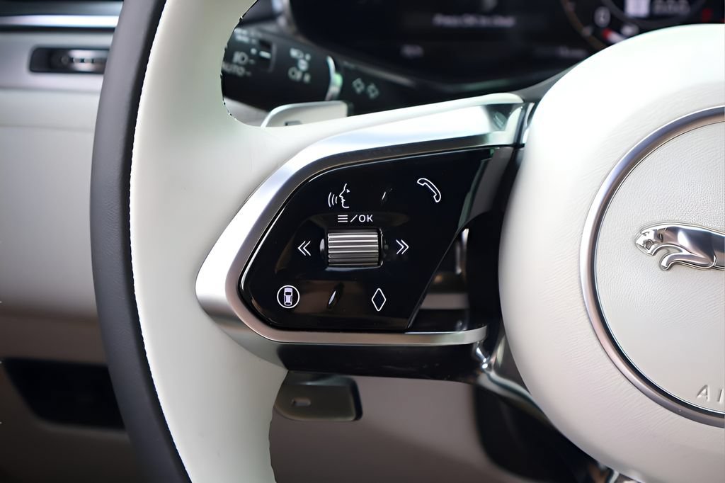 New 2026 Jaguar F-PACE R-Dynamic S AWD/4WD image 20