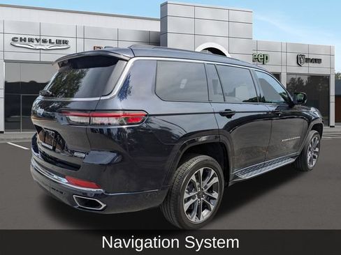 Used 2024 Jeep Grand Cherokee L Overland w/ Advanced Protech Group III AWD/4WD image 3