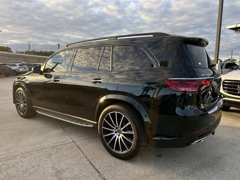 Used 2025 Mercedes-Benz GLS 450 4MATIC image 7