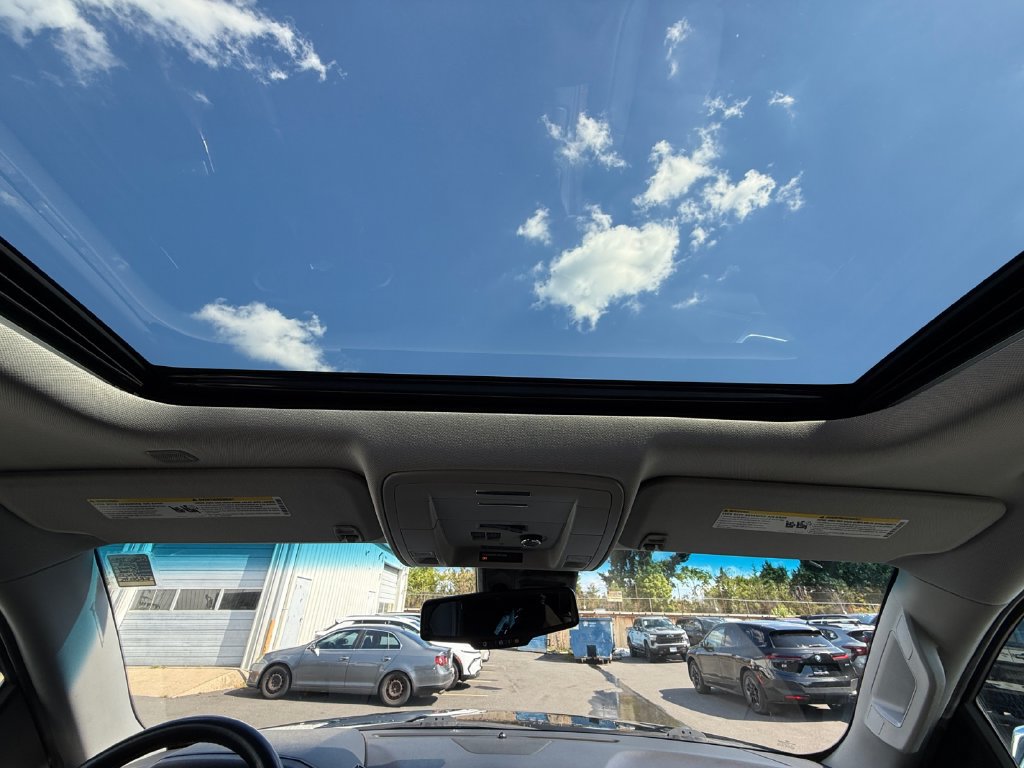 Used 2019 Chevrolet Tahoe Premier AWD/4WD image 24