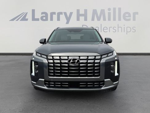 Used 2023 Hyundai Palisade Calligraphy image 8