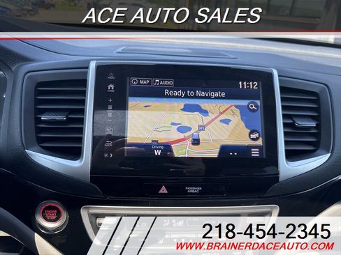 Used 2017 Honda Pilot Touring image 7