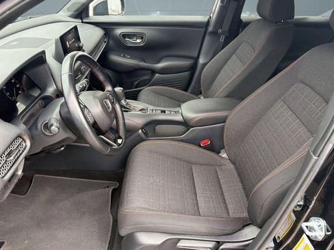 Used 2025 Honda HR-V Sport image 5