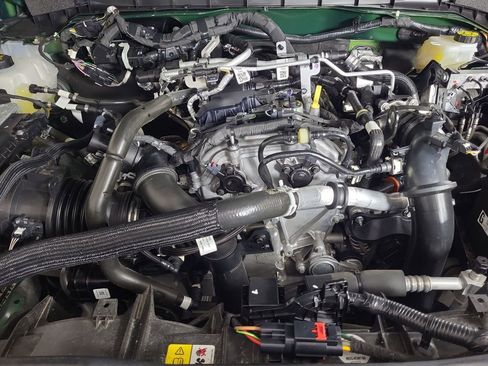 Used 2025 Ford Bronco Outer Banks AWD/4WD image 24
