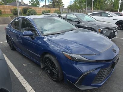 Used 2025 Toyota Camry SE w/ Convenience Package