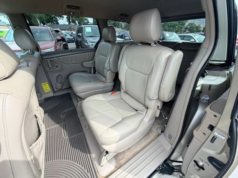 Used 2007 Toyota Sienna FWD image 18